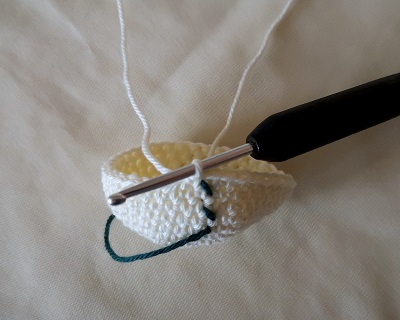 Blog-Inhaltsbild für 'Kostenlose Häkelanleitung - Einfaches Schneemädchen und/oder Eule'